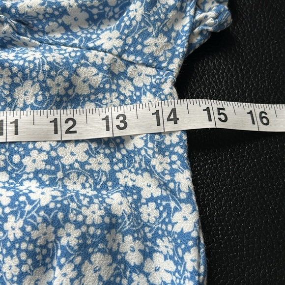 Reformation Azzuro Floral Peasant Crop Top Blue White Crop Scoop Neck Shirt Sz 6 - Picture 7 of 8